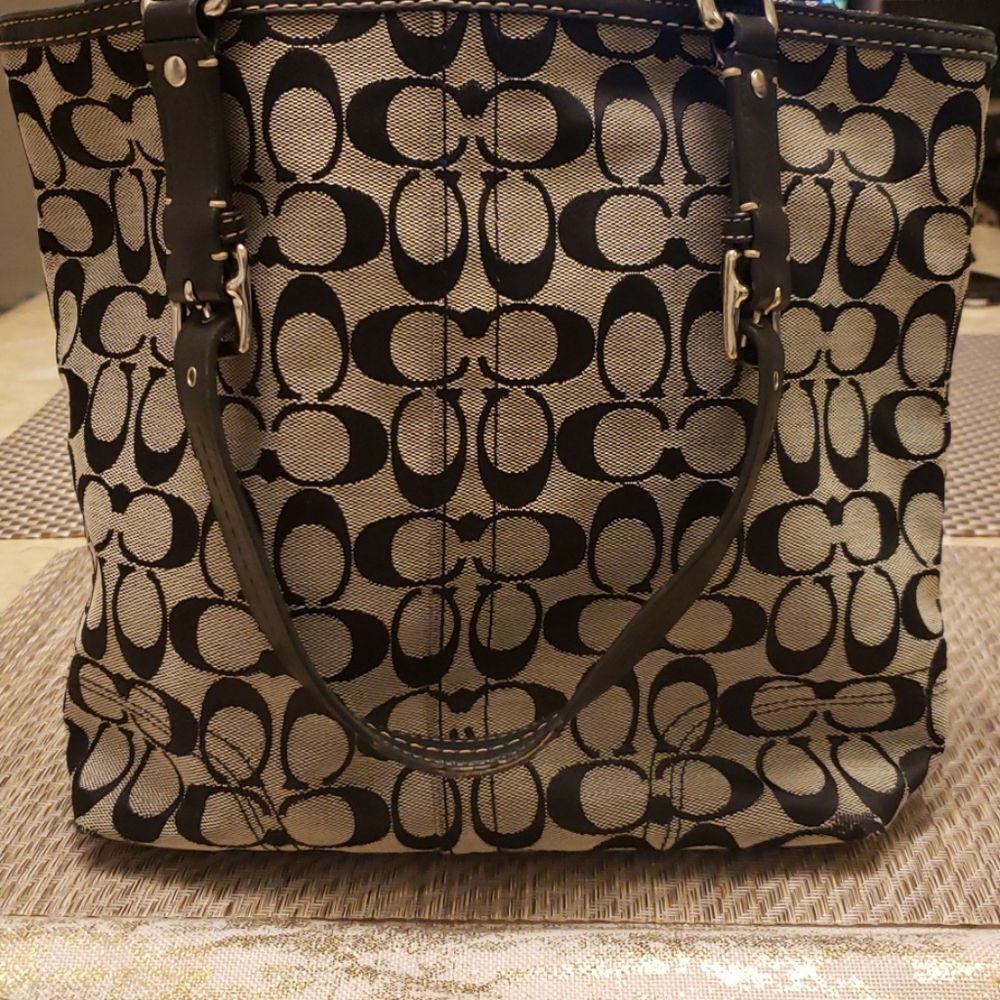 Coach Bag - Picture 2 of 5